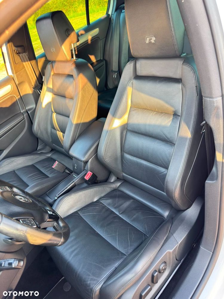 Volkswagen Golf - 14