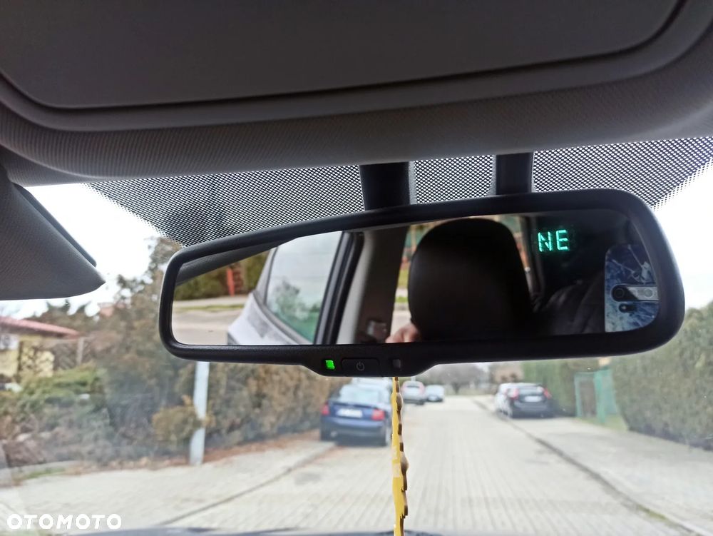 Hyundai ix35 1.7 CRDi 2WD Fifa World Cup Edition - 36