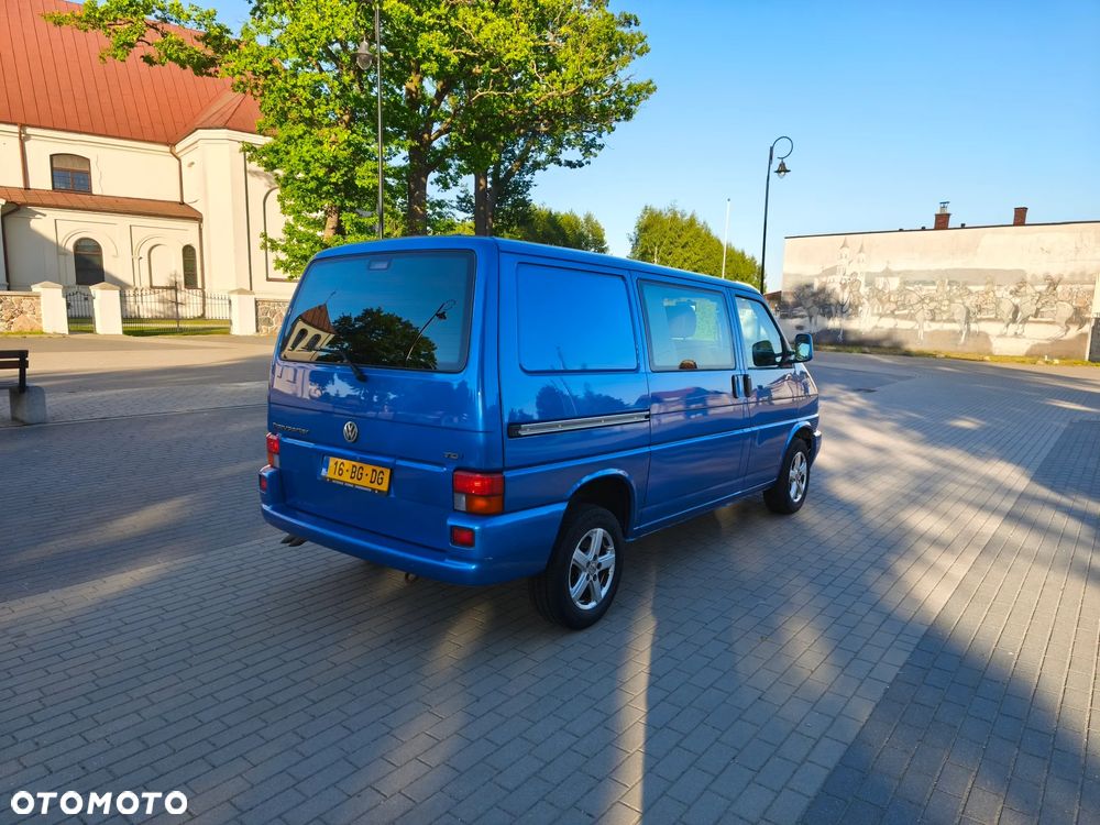 Volkswagen Transporter - 3