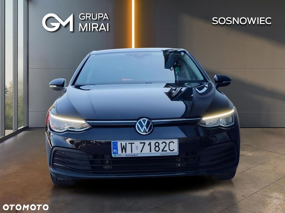 Volkswagen Golf - 8
