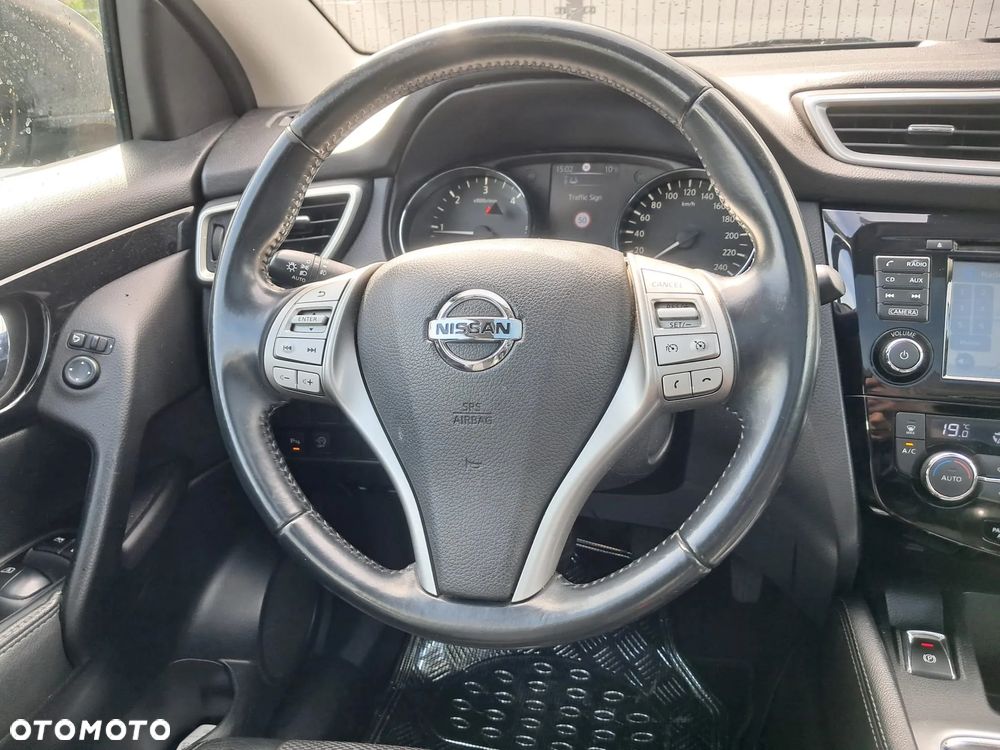 Nissan Qashqai 1.6 DCi TEKNA - 13