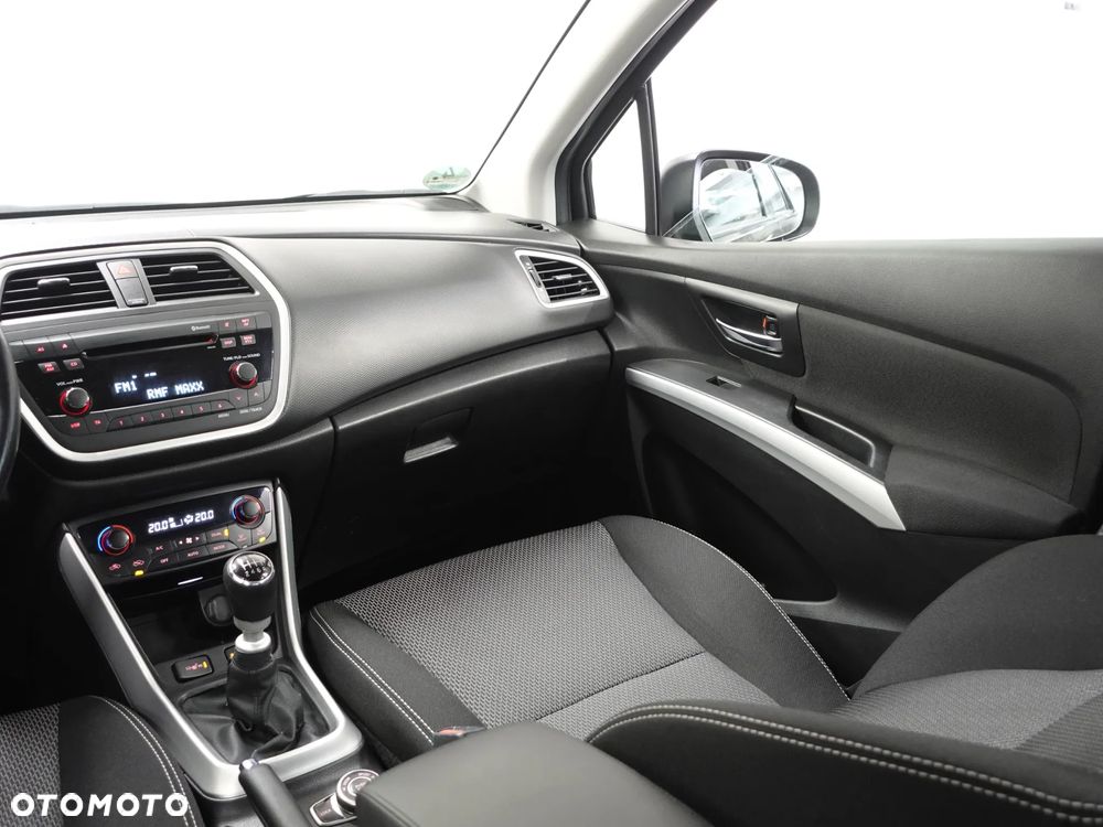 Suzuki SX4 S-Cross 1.6 DDiS Allgrip Comfort - 36