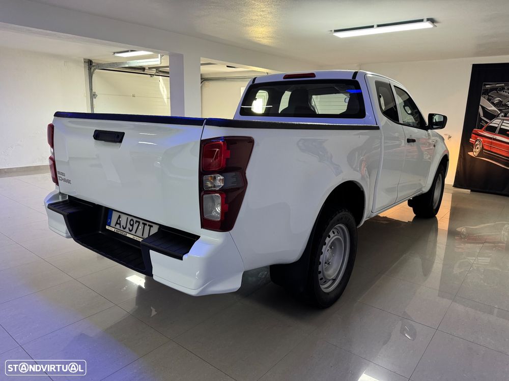 Isuzu D-MAX 1.9 DDi 4X4 IVA DEDUTÍVEL X-CAB LONG 3LUG. - 29