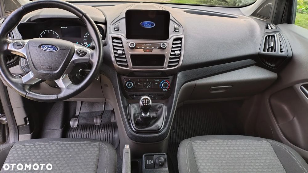 Ford Transit Connect - 12