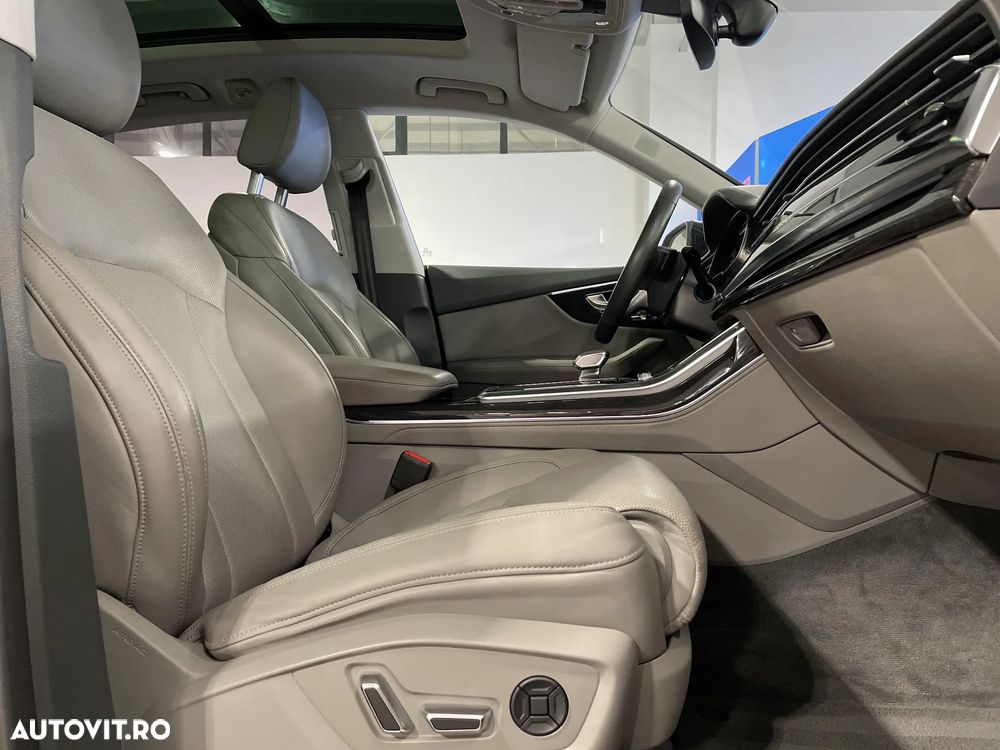 Audi Q8 - 11
