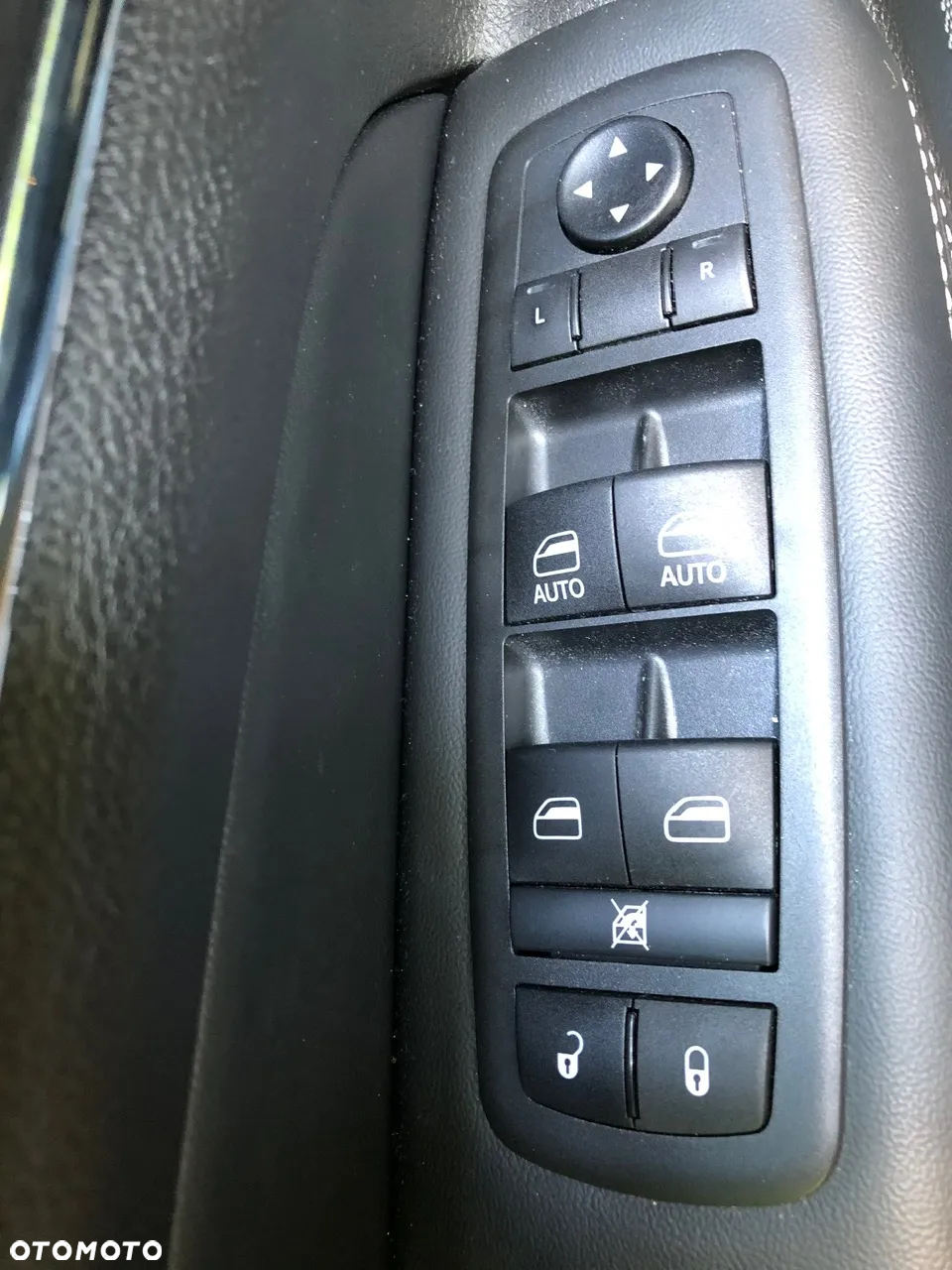 Jeep Grand Cherokee - 18