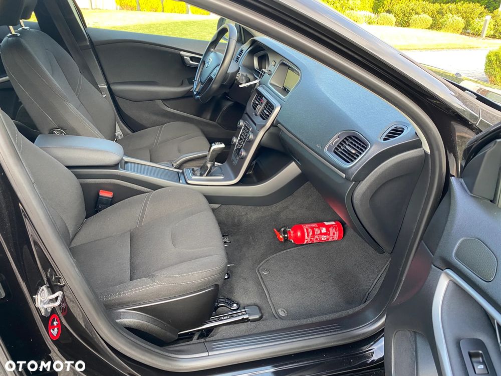 Volvo V40 - 8