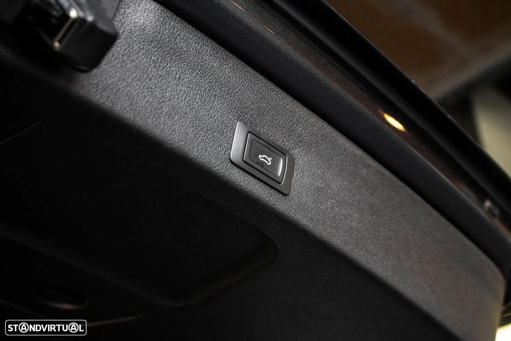 Audi A6 Avant 55 TFSI e quattro S tronic S line - 33