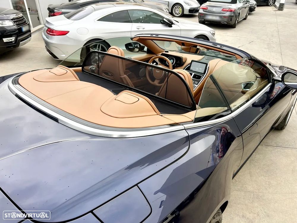 Aston Martin DB11 Coupé V8 Auto - 34