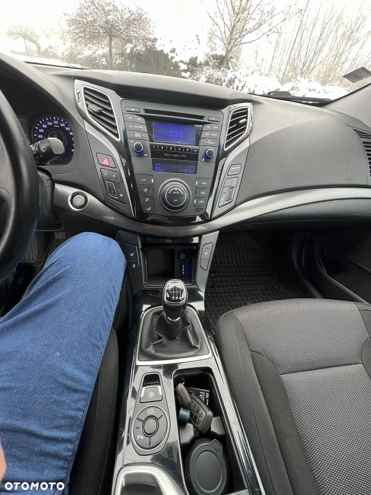 Hyundai i40 i40cw 1.7 CRDi Fifa World Cup Edition - 26