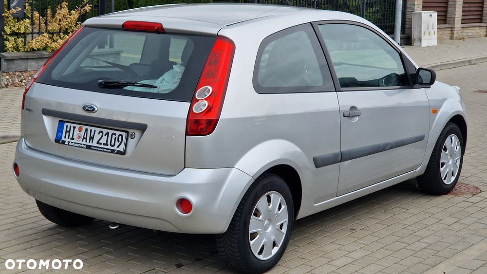 Ford Fiesta 1.3 - 5