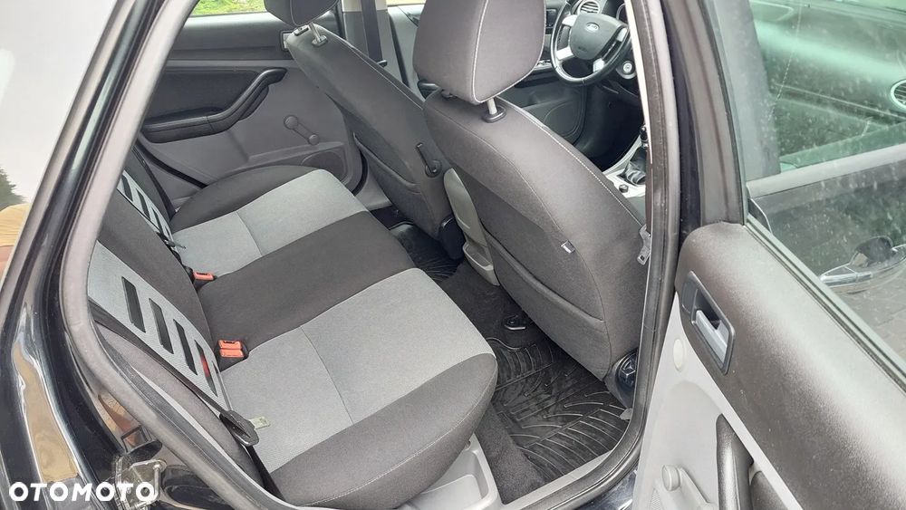 Ford Focus - 14