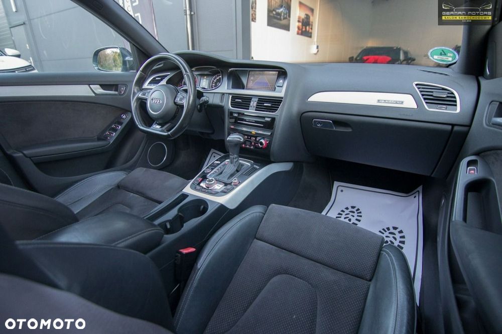 Audi A4 Avant 2.0 TFSI quattro S tronic S line Sportpaket - 31