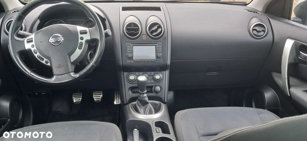 Nissan Qashqai - 11