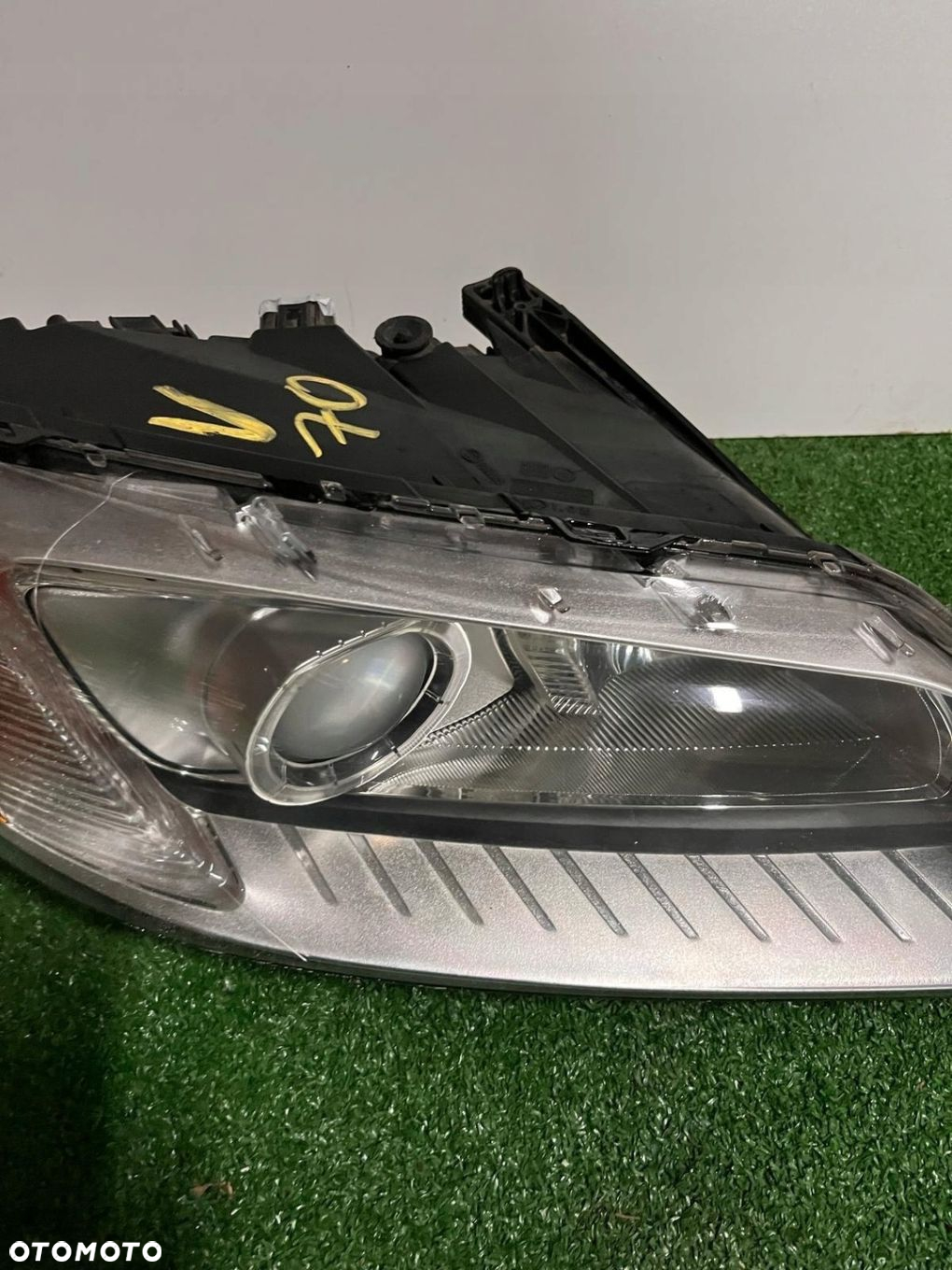 LAMPA PRAWA REFLEKTOR PRAWY VOLVO v70 S80 BI XENON NIE SKRĘTNY EU DEMONTAŻ - 4