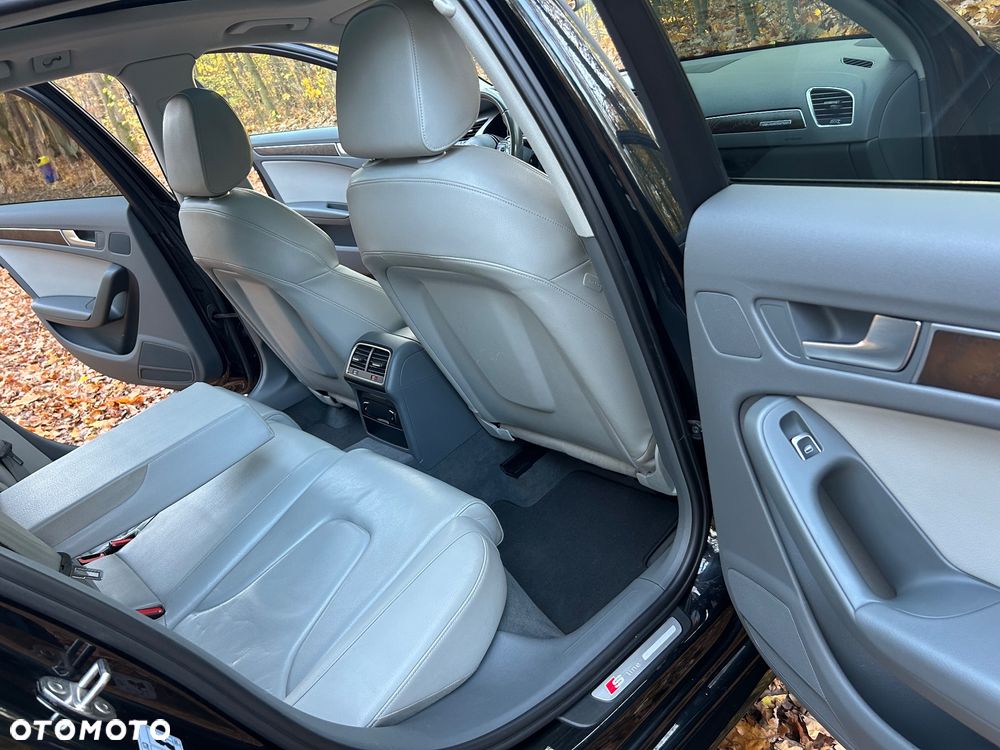 Audi A4 Avant 2.0 TDI clean diesel Quattro S tronic - 30