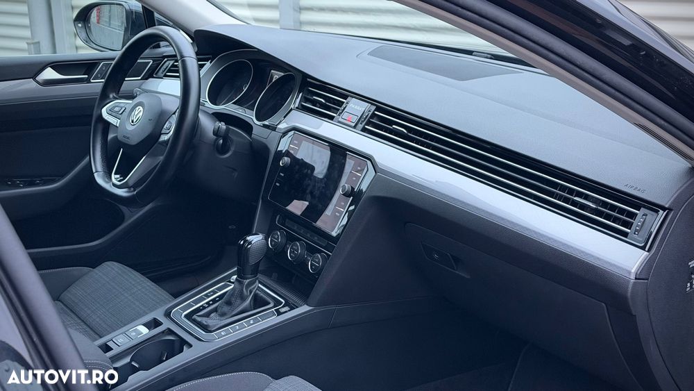 Volkswagen Passat 1.6 TDI DSG Comfortline - 7