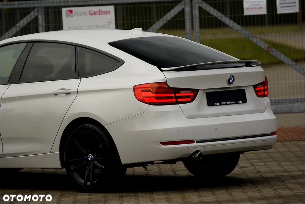 BMW 3GT 318d Luxury Line - 9