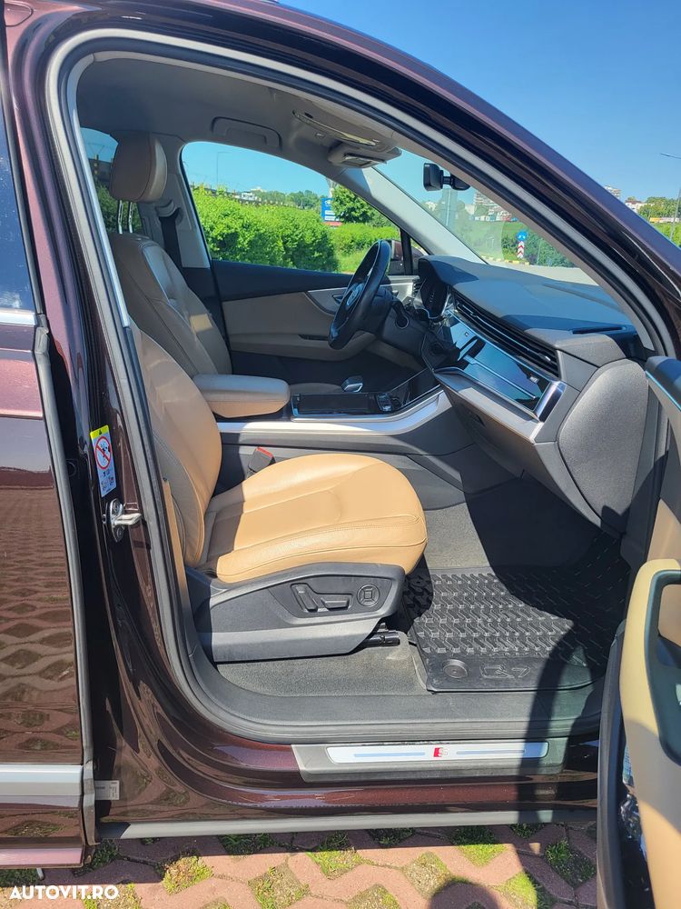 Audi Q7 - 1