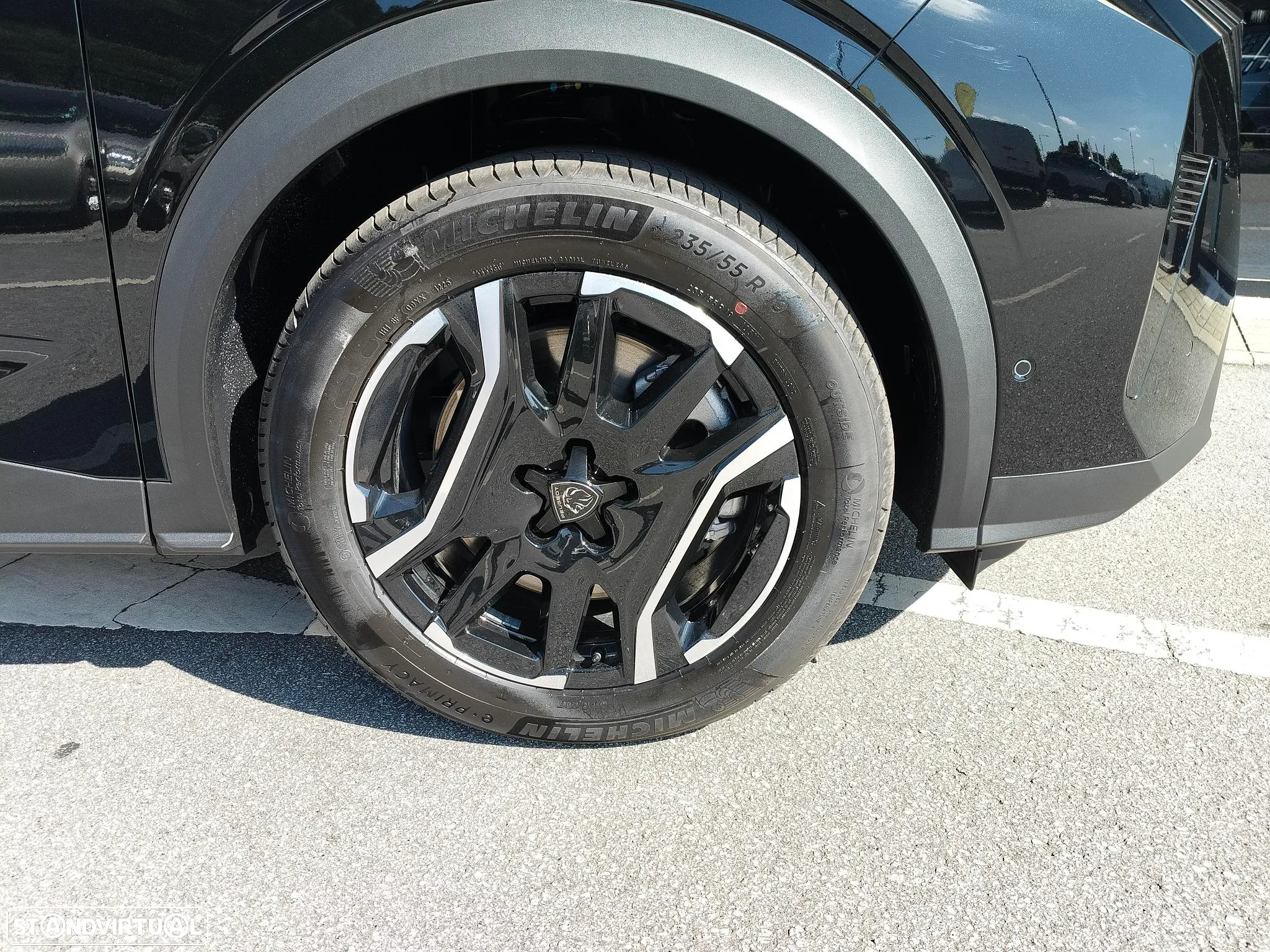 Peugeot E-5008 73 kWh Allure - 13