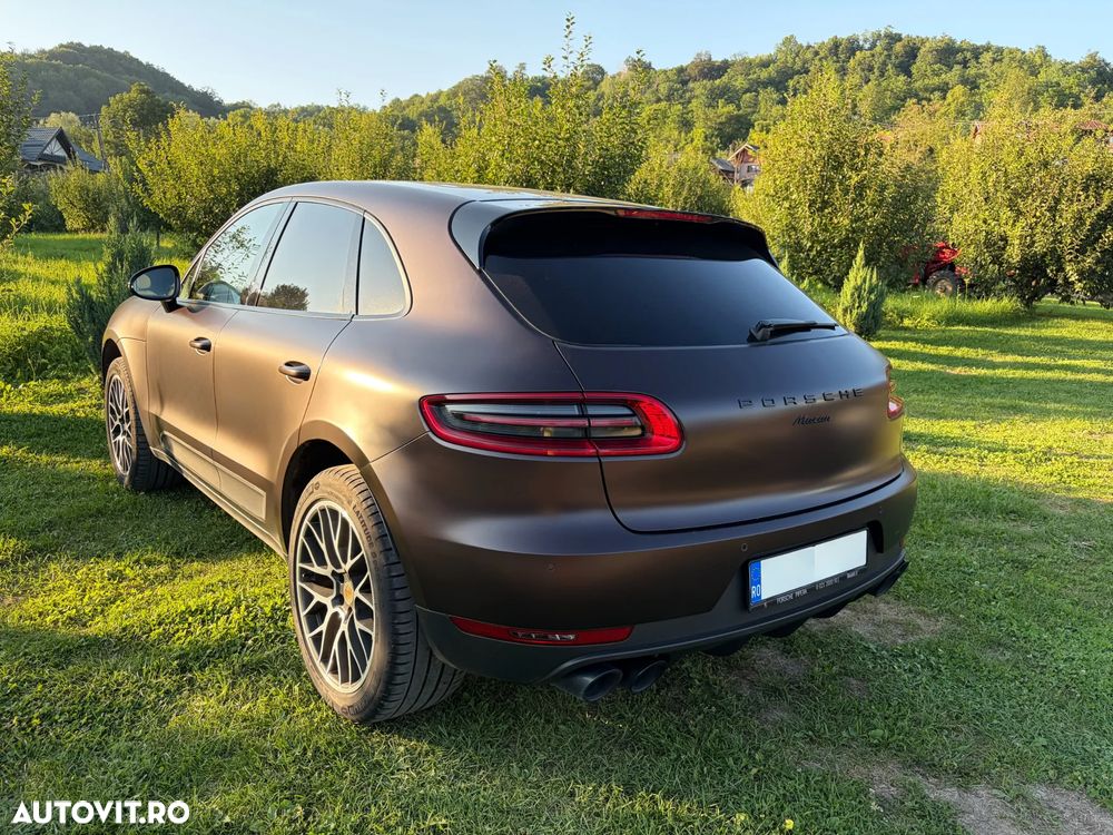 Porsche Macan Standard - 2