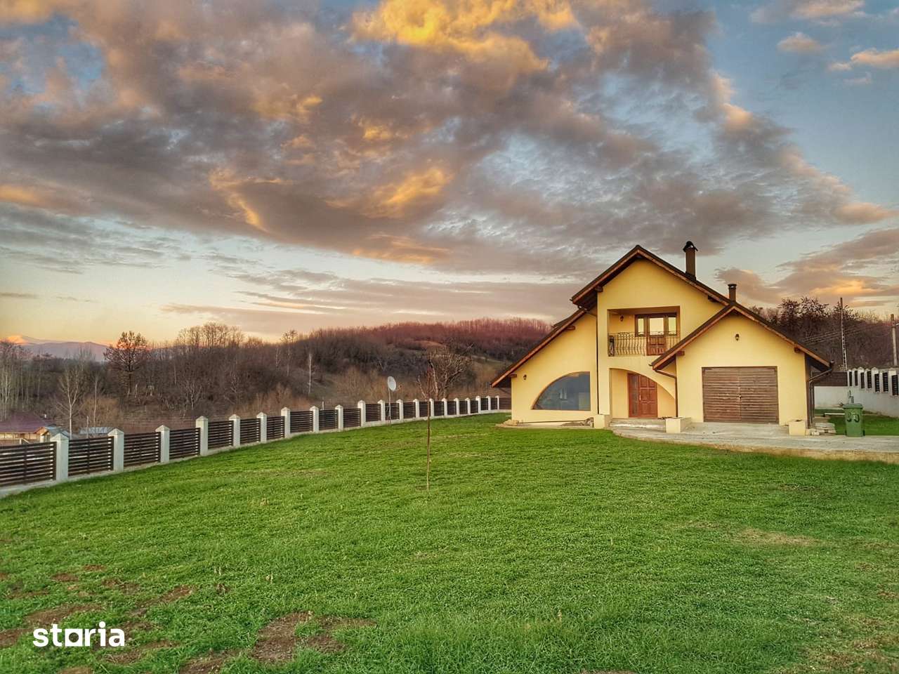 Casă modernă zona Horezu/Poplovragi | Priveliști spre Cheile Oltețului - Imagine principală: 3/19