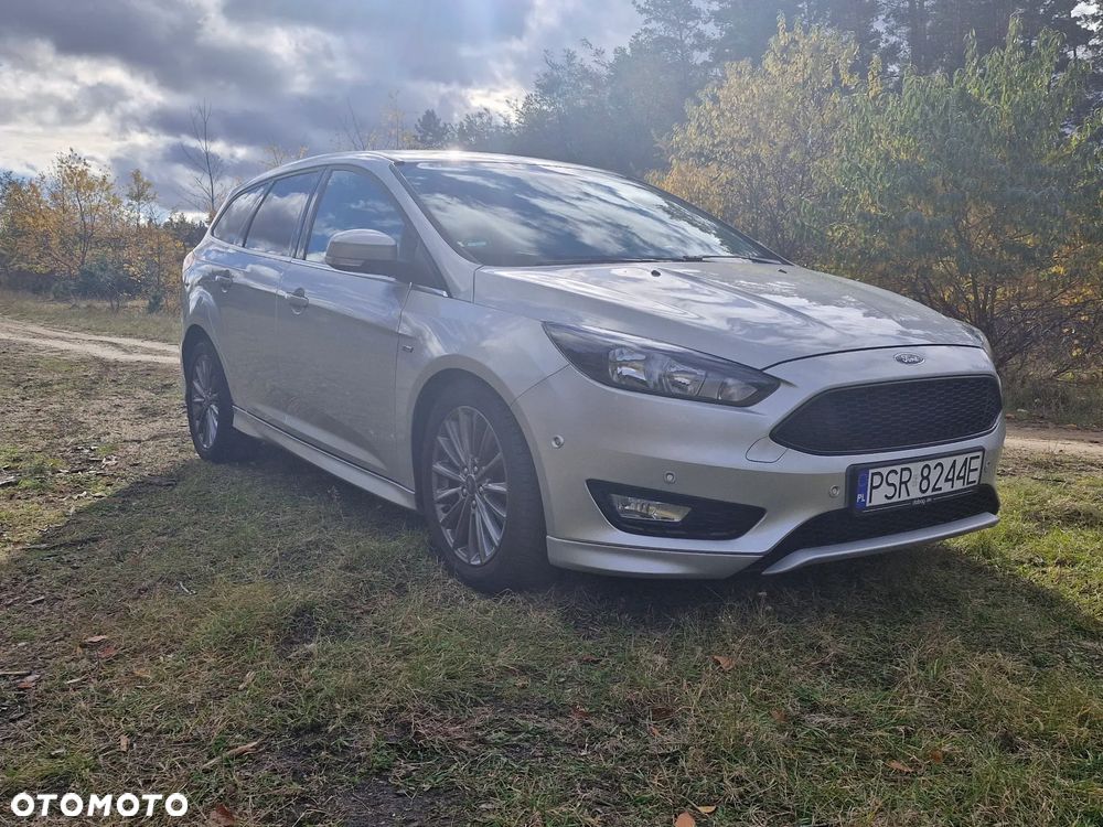 Ford Focus 1.0 EcoBoost ST-Line X - 2