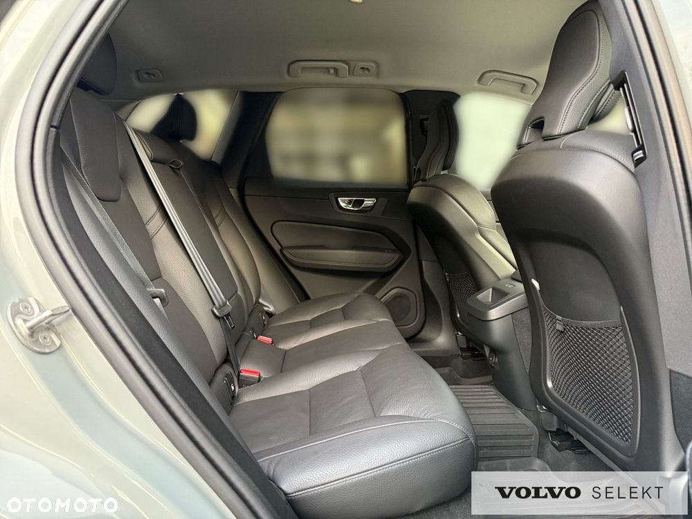 Volvo XC 60 - 30