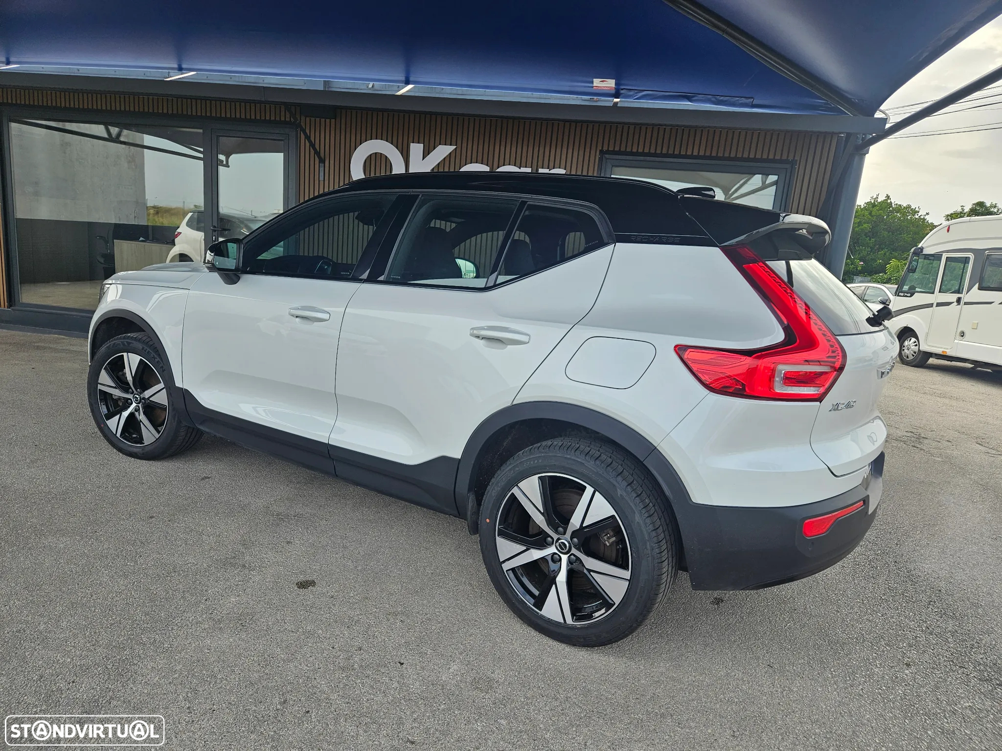 Volvo XC 40 Recharge Plus - 13