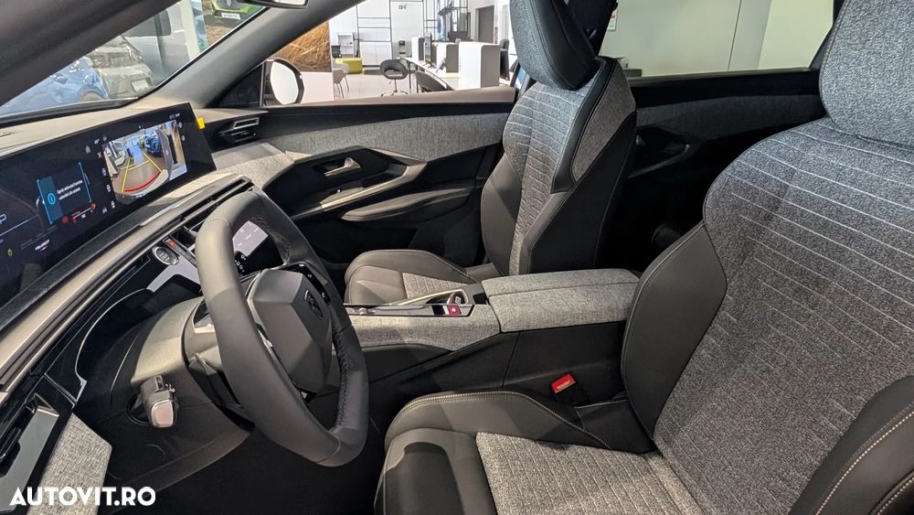 Peugeot 5008 1.2L 136 CP e-DCS6 MHEV Allure - 10