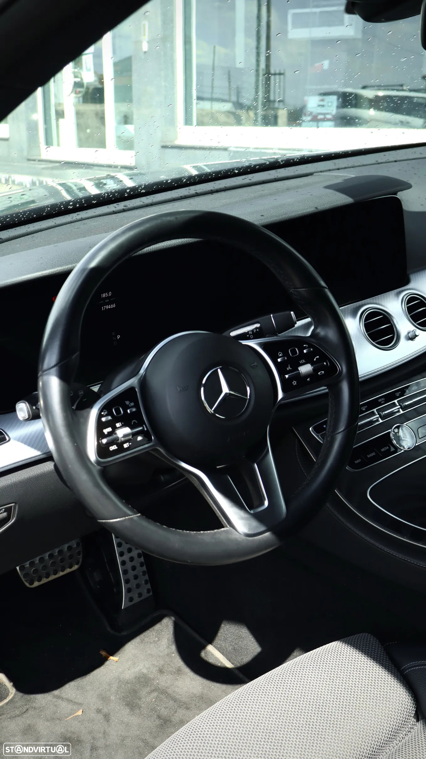 Mercedes-Benz E 300 de Avantgarde - 13