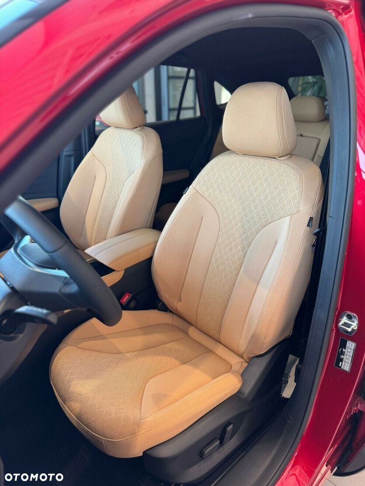 MG HS 1.5 T-GDI Excite DCT - 12