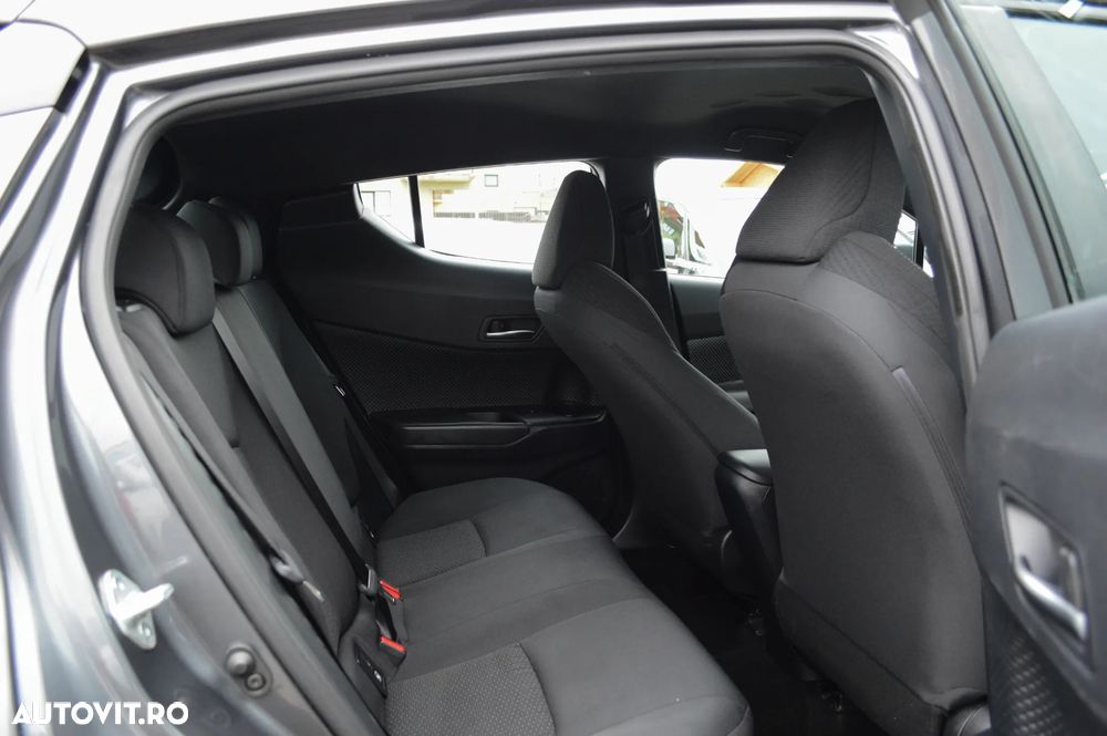Toyota C-HR Business-Edition - 23
