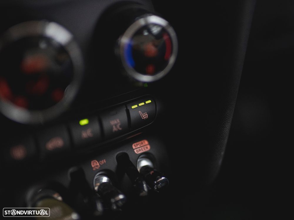 MINI 3 Portas Cooper SE - 22