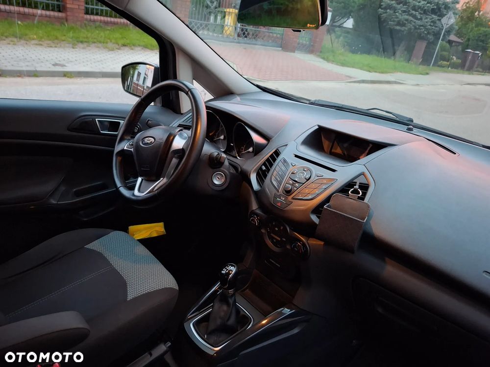 Ford EcoSport - 8