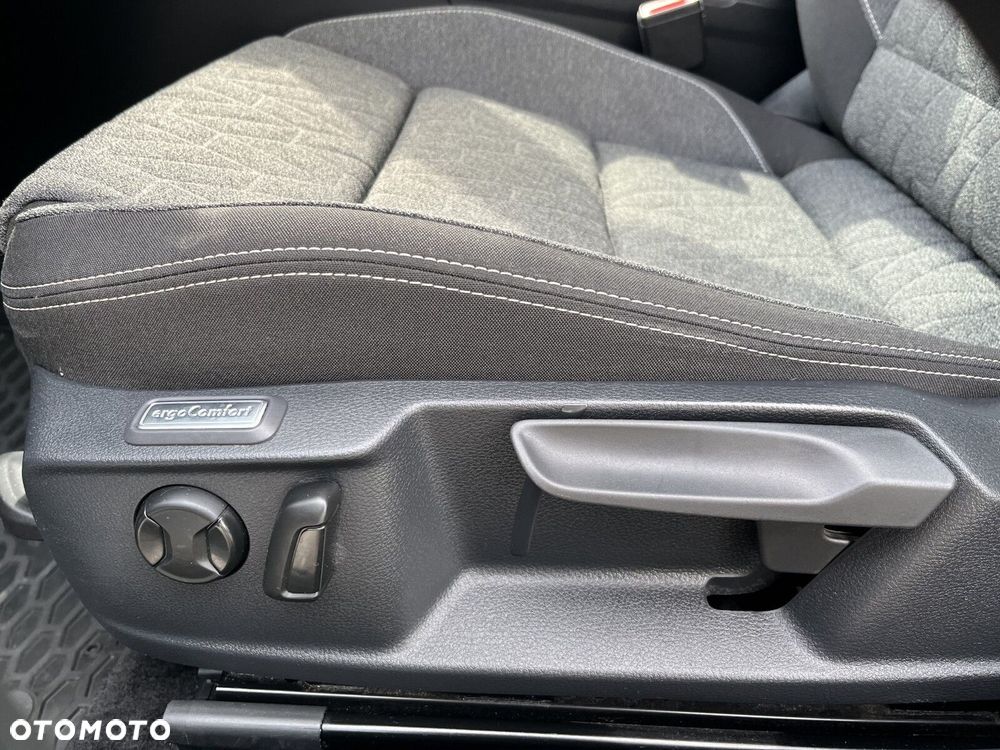 Volkswagen Passat Variant - 12