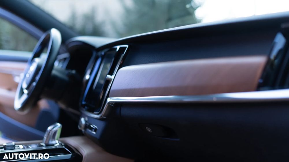 Volvo S90 T8 Twin Engine AWD Geartronic Inscription - 25