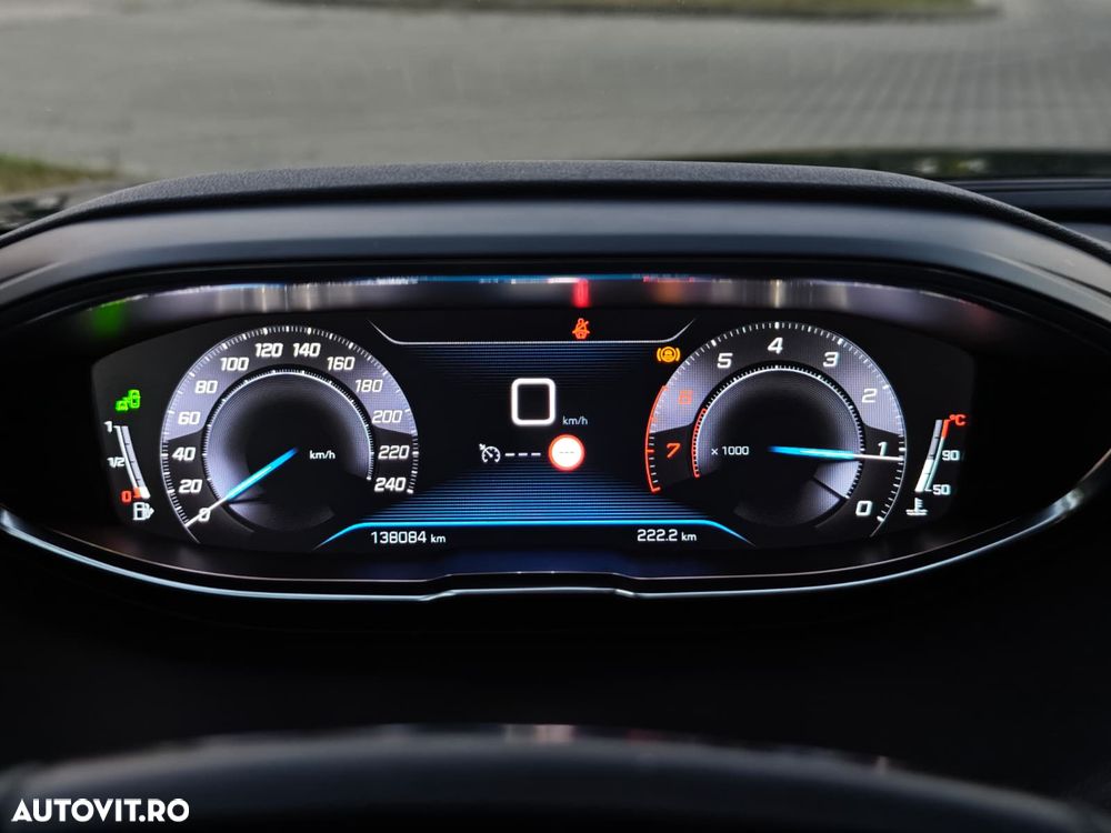 Peugeot 3008 1.2 PureTech Turbo S&S Allure - 13
