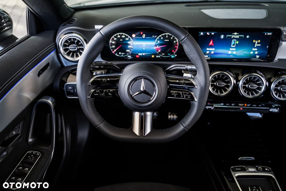 Mercedes-Benz CLA - 16