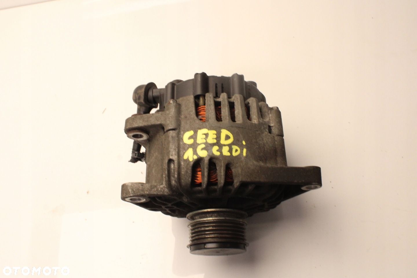 HYUNDAI I30 KIA CEED 1.6 CRDI ALTERNATOR 37300-2A500 - 1