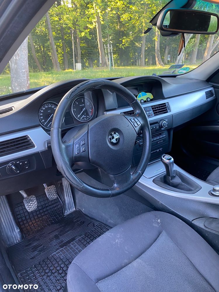 BMW Seria 3 320d - 9
