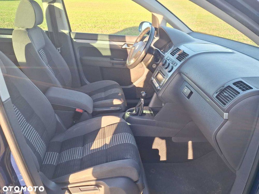 Volkswagen Touran - 7