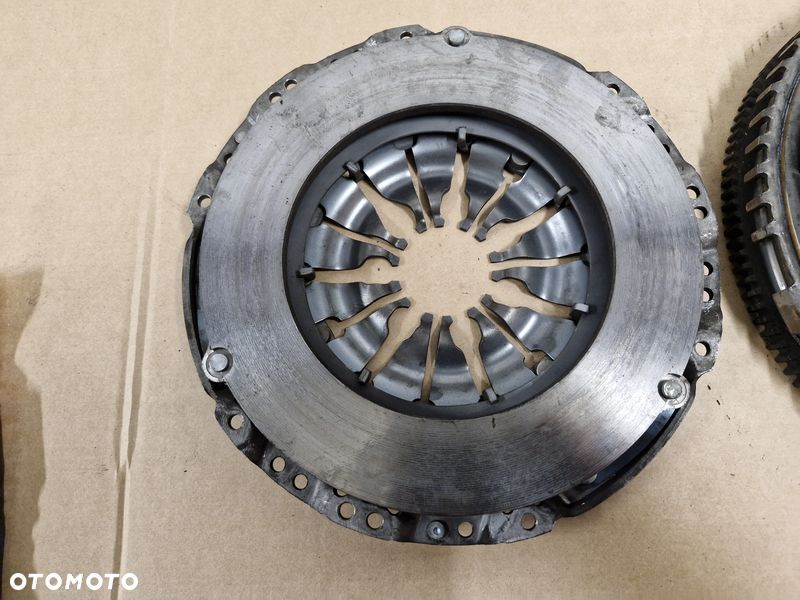 renault kadjar 1.2 tce sprzęgło dwumasowe koło tarcza docisk a0521 - 7