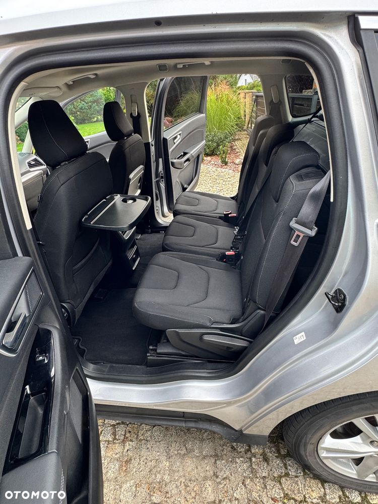 Ford S-Max - 23
