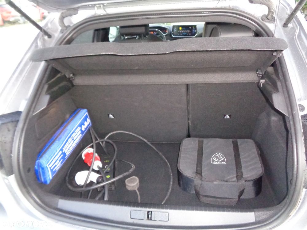 Peugeot 208 50kWh Business - 13