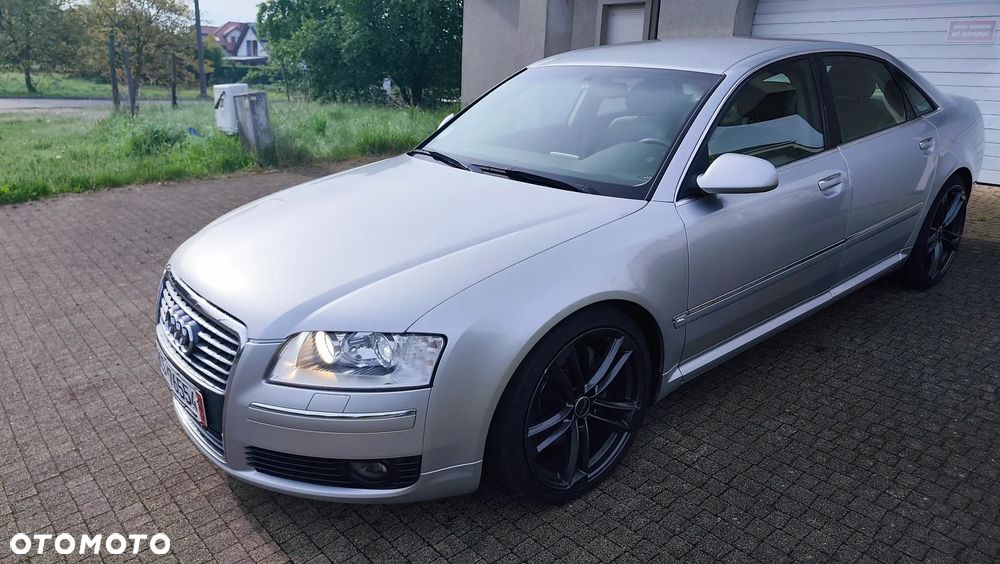 Audi A8 4.2 Quattro - 15