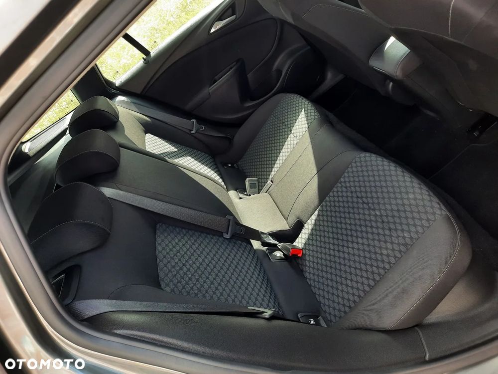 Opel Astra - 22