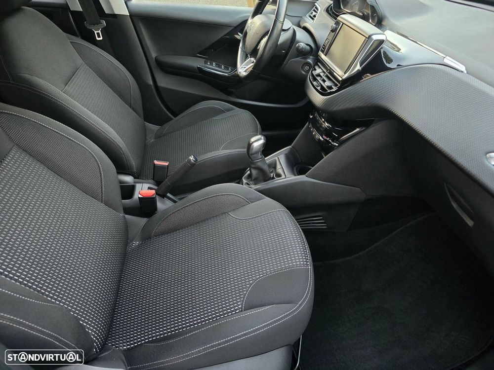 Peugeot 208 1.6 BlueHDi Allure - 24