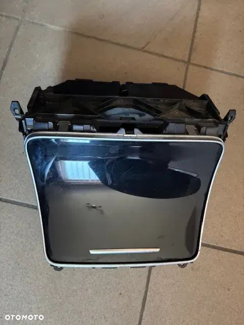 POPIELNICZKA SCHOWEK MERCEDES W205 A2056800210 - 1
