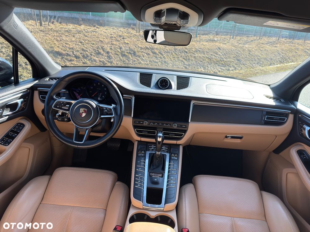 Porsche Macan - 17